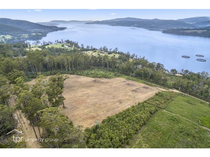 820 Cygnet Coast Road, Petcheys Bay TAS 7109