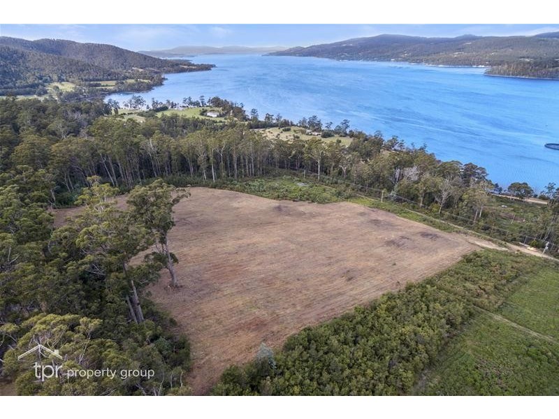 820 Cygnet Coast Road, Petcheys Bay TAS 7109