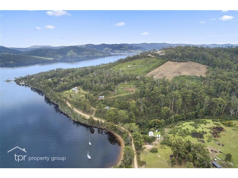 820 Cygnet Coast Road, Petcheys Bay TAS 7109