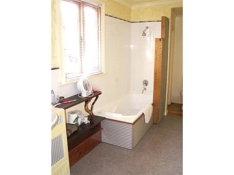 8 Evans Road, Port Huon TAS 7116