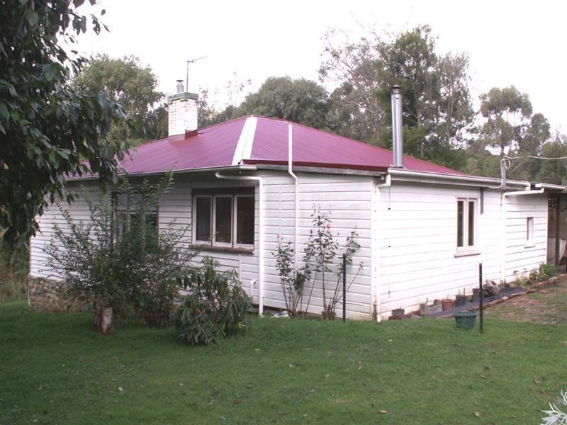 8 Evans Road, Port Huon TAS 7116
