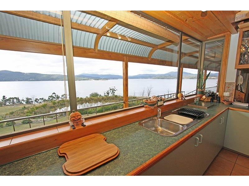 574 Police Point Road, Police Point TAS 7116