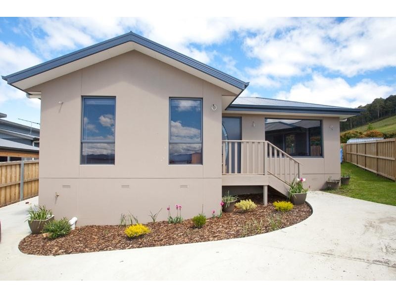 2/14 Beauty View Road, Huonville TAS 7109