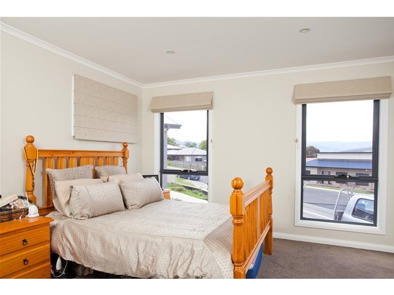 2/14 Beauty View Road, Huonville TAS 7109