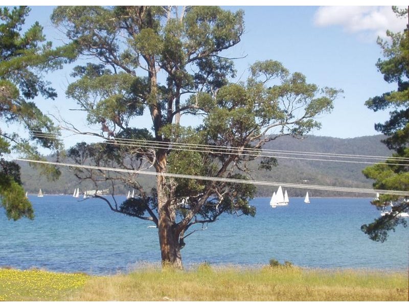 2 Fritton Drive, Dover TAS 7117