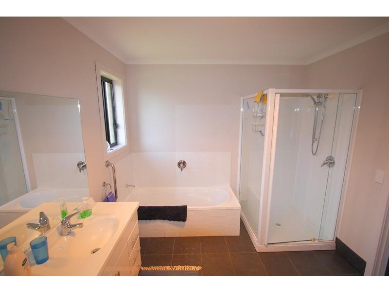 4/105 Main Street, Huonville TAS 7109