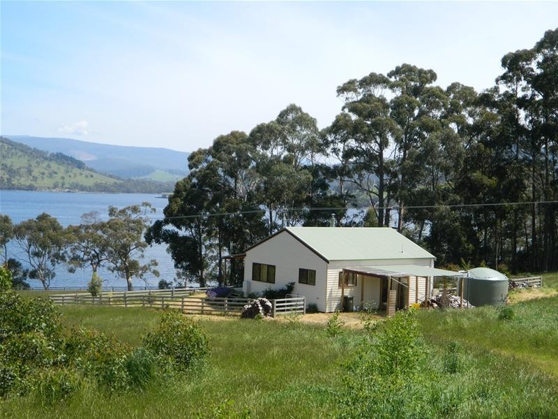 1194 Cygnet Coast Road, Lower Wattle Grove TAS 7109