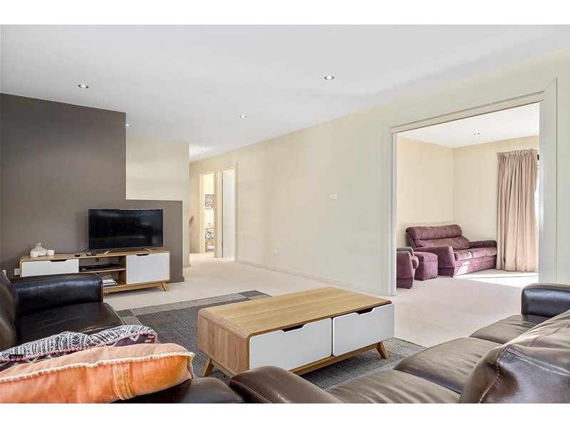 8 Fritton Drive, Dover TAS 7117