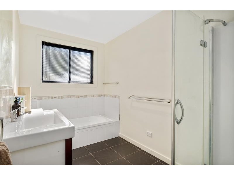 8 Fritton Drive, Dover TAS 7117