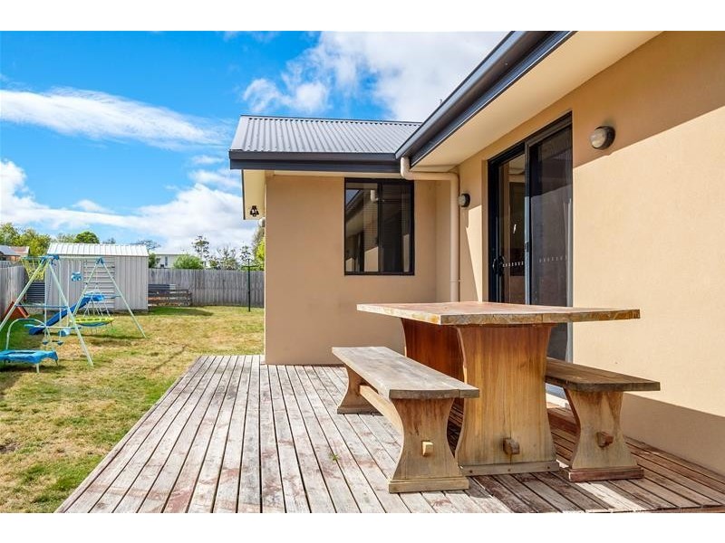 8 Fritton Drive, Dover TAS 7117
