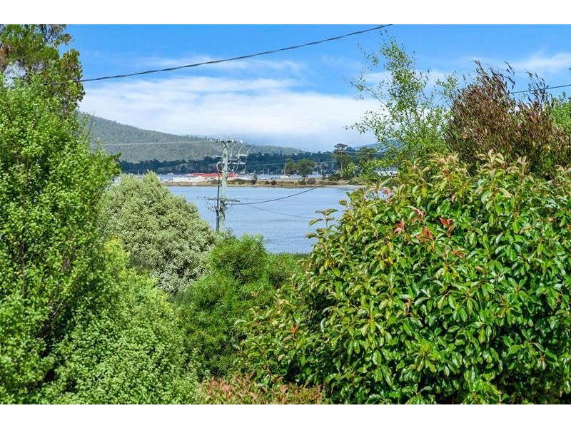 8 Fritton Drive, Dover TAS 7117