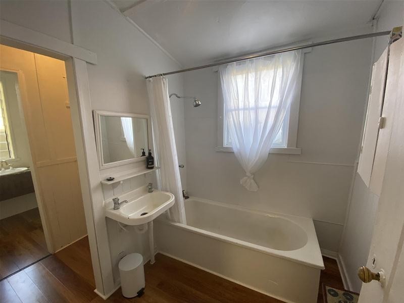 2 Sale Street, Huonville TAS 7109