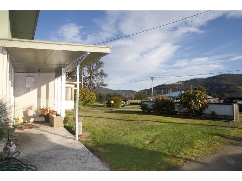 8 Agnes Street, Ranelagh TAS 7109