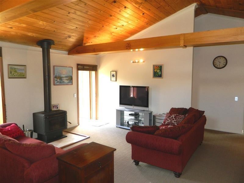 271 Cross Road, Gardners Bay TAS 7112