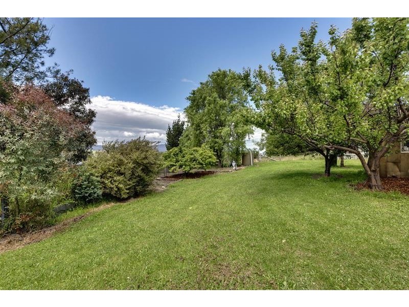 11 Louisa Street, Cygnet TAS 7112