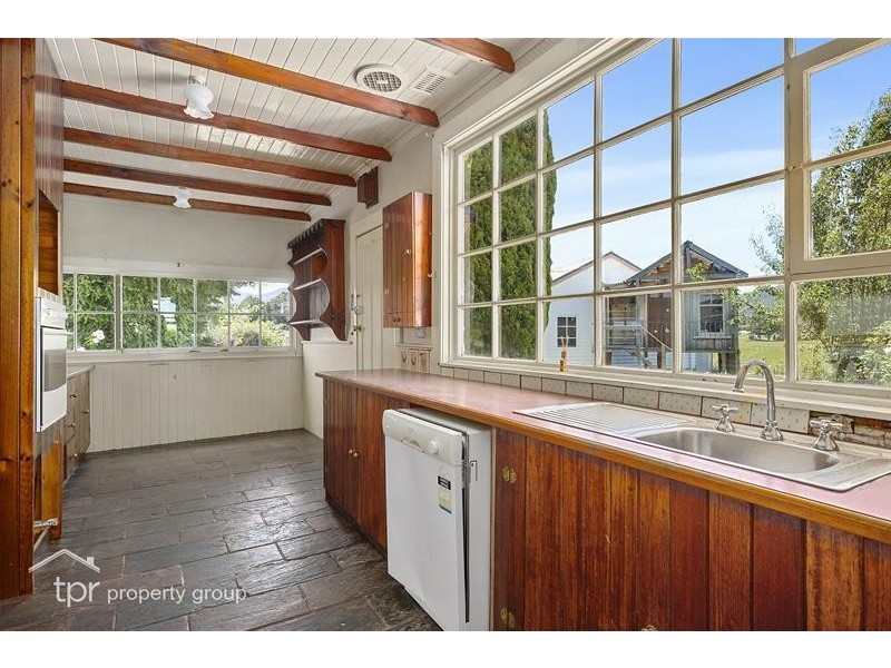 76 Pages Road, Grove TAS 7109