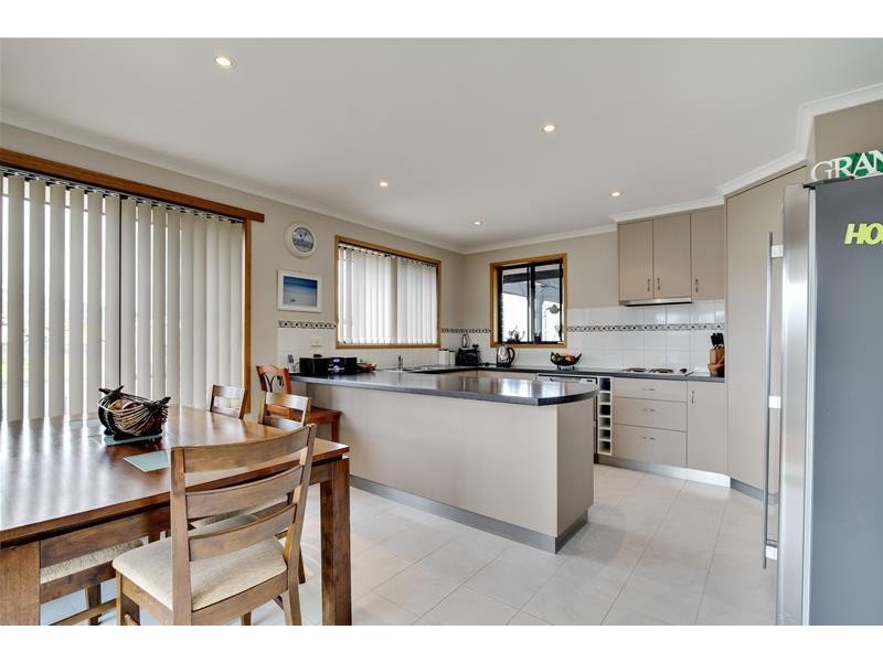 14 Cornelia Close, Ranelagh TAS 7109