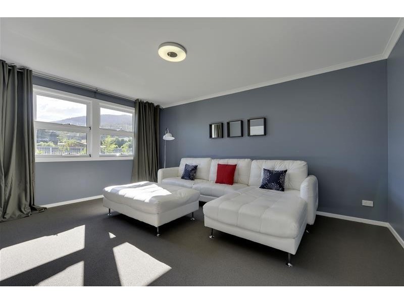 13 Burwood Street, Huonville TAS 7109