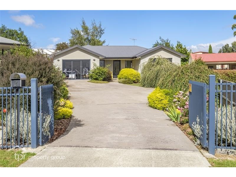 7 Pear Tree Close, Huonville TAS 7109