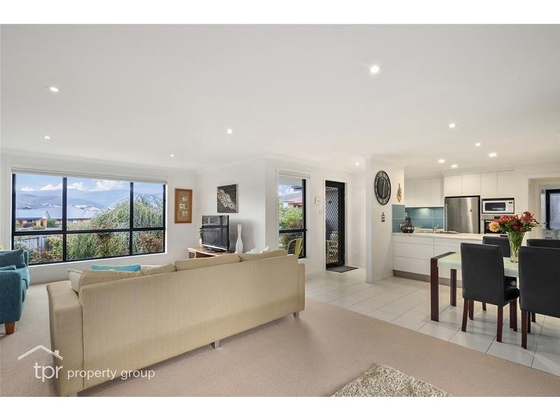 7 Pear Tree Close, Huonville TAS 7109