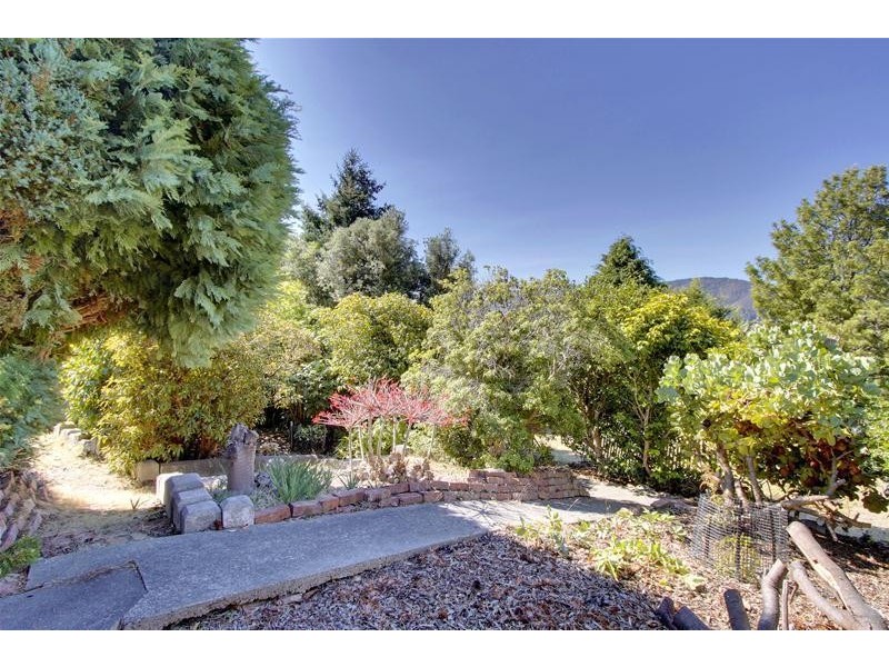 17 Church Street, Cygnet TAS 7112