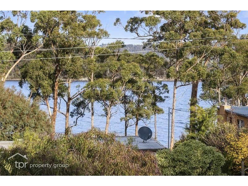 4 Sandrock Loop, Abels Bay TAS 7112