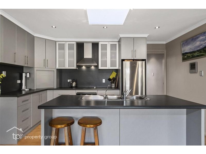 4 Sandrock Loop, Abels Bay TAS 7112