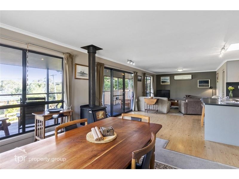 4 Sandrock Loop, Abels Bay TAS 7112