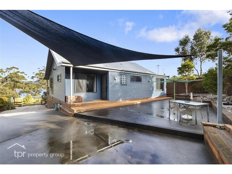 4 Sandrock Loop, Abels Bay TAS 7112