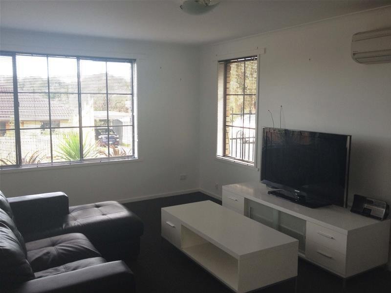 2/19 Willowbend Road, Kingston TAS 7050