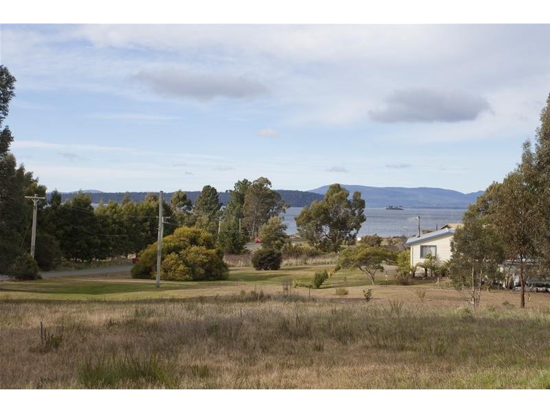 25 Cemetery Road, Dover TAS 7117