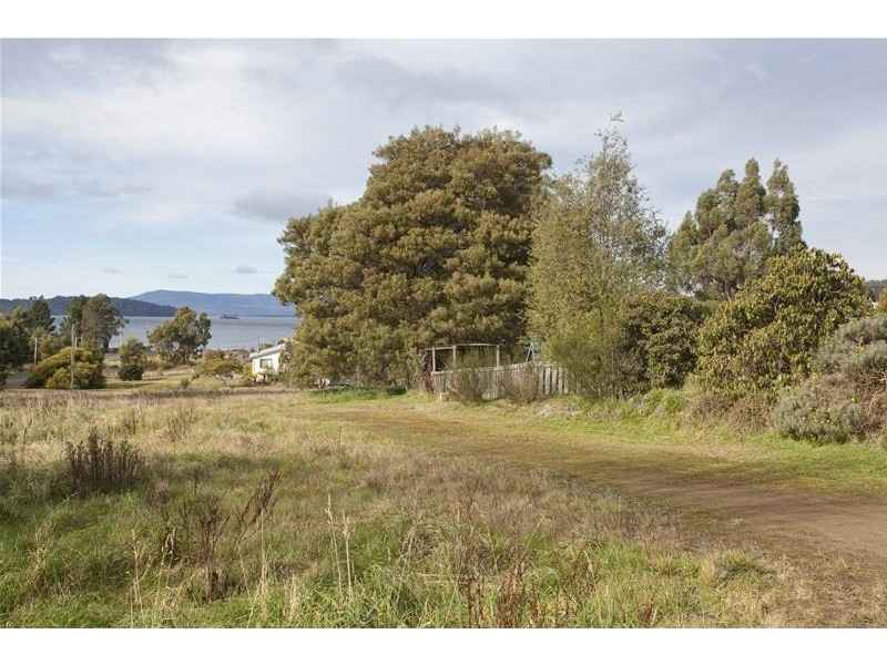 25 Cemetery Road, Dover TAS 7117