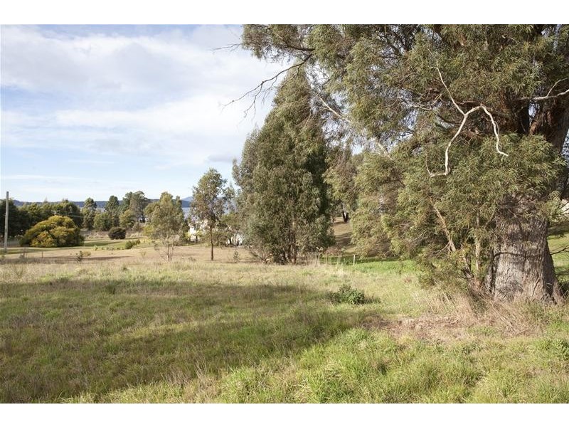 25 Cemetery Road, Dover TAS 7117