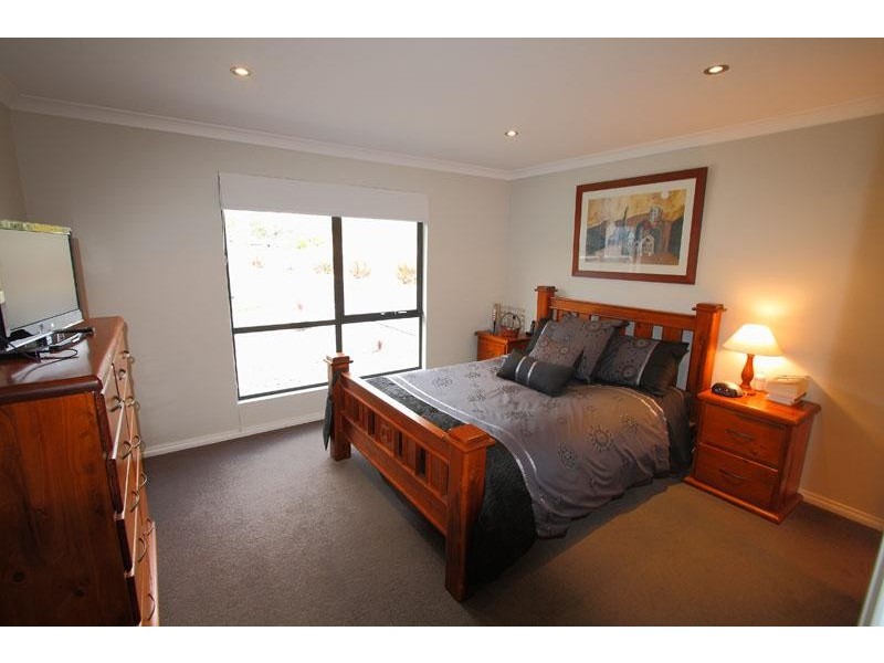 18 Burwood Street, Huonville TAS 7109