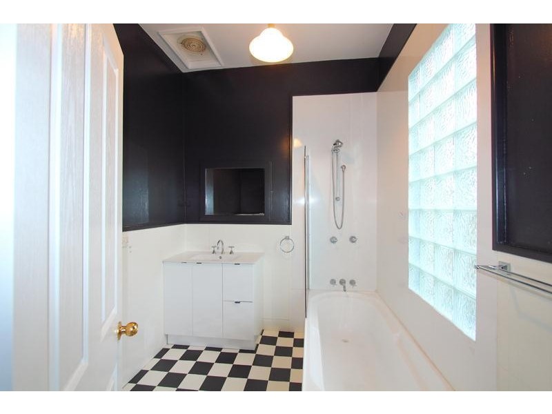 10 Pirie Street, New Town TAS 7008