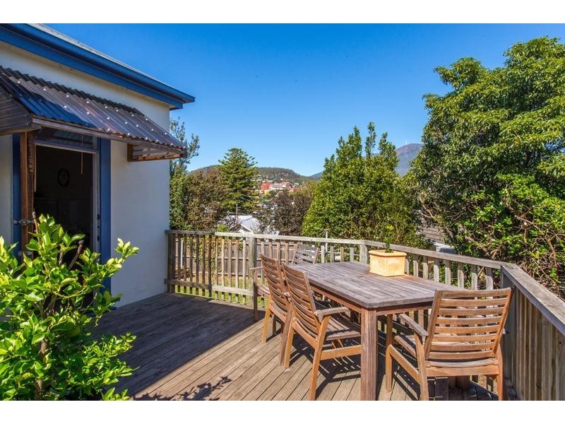 10 Pirie Street, New Town TAS 7008