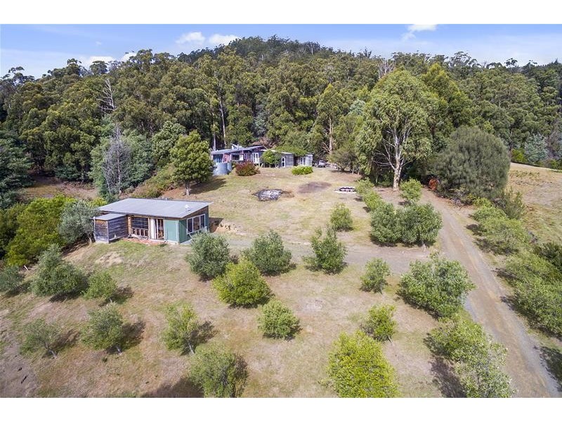 100 Coal Mine Road, Gardners Bay TAS 7112
