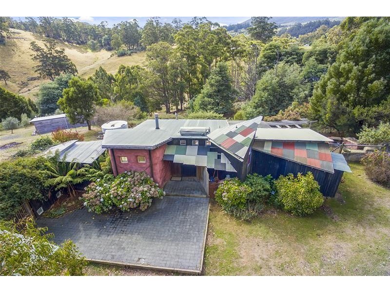 100 Coal Mine Road, Gardners Bay TAS 7112
