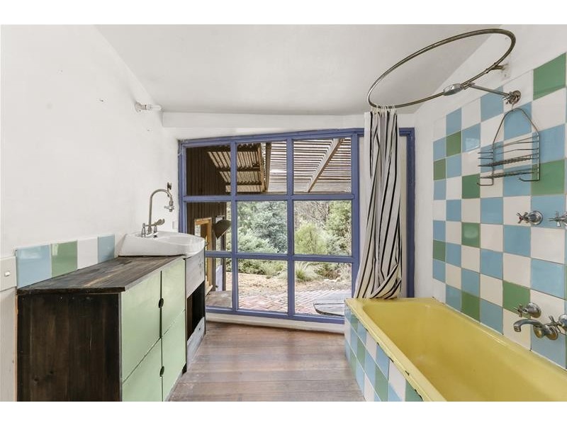 100 Coal Mine Road, Gardners Bay TAS 7112