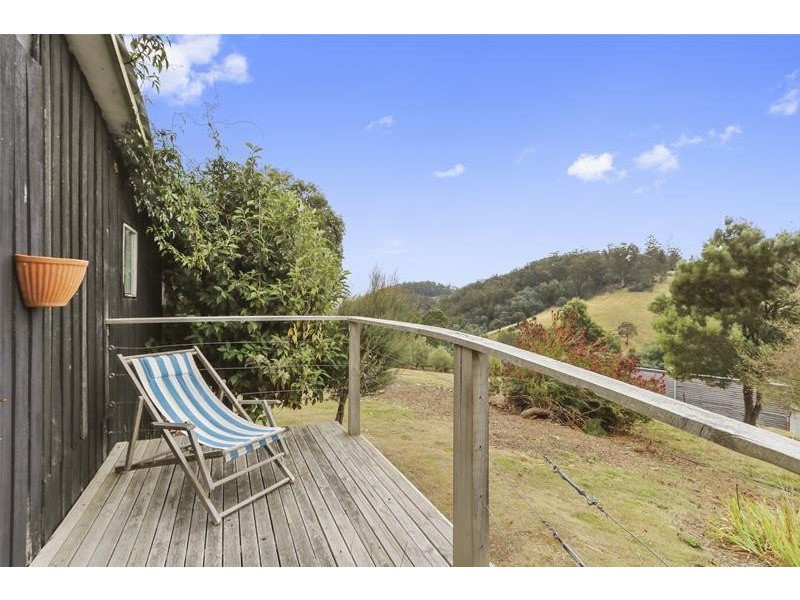 100 Coal Mine Road, Gardners Bay TAS 7112