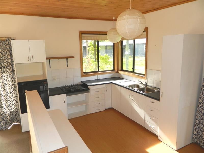 12 Walters Road, Wattle Grove TAS 7109