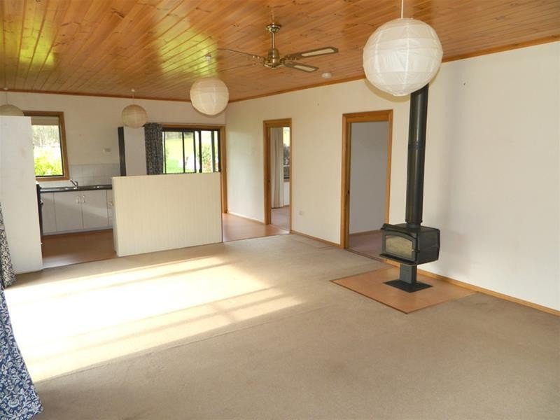 12 Walters Road, Wattle Grove TAS 7109