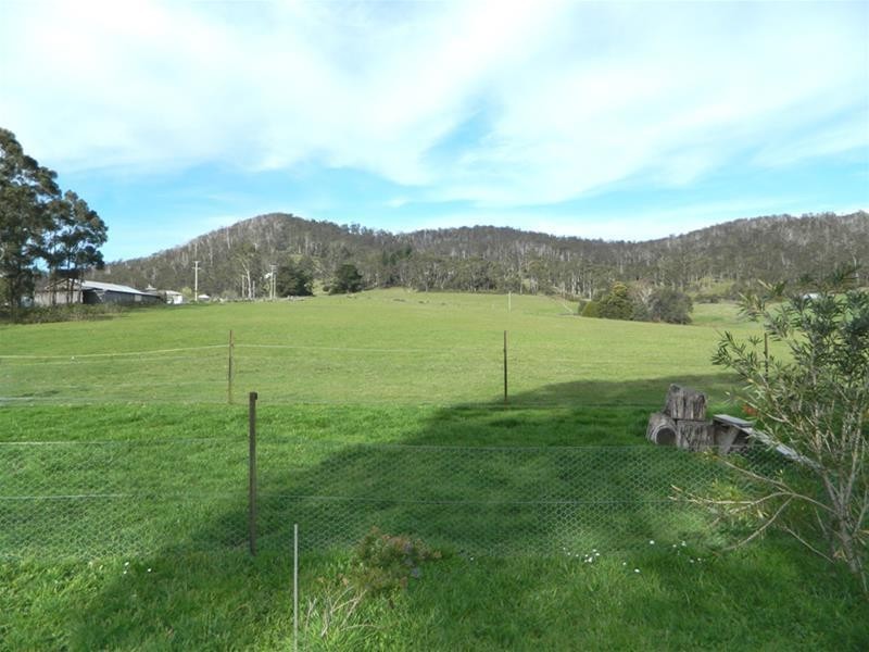 12 Walters Road, Wattle Grove TAS 7109