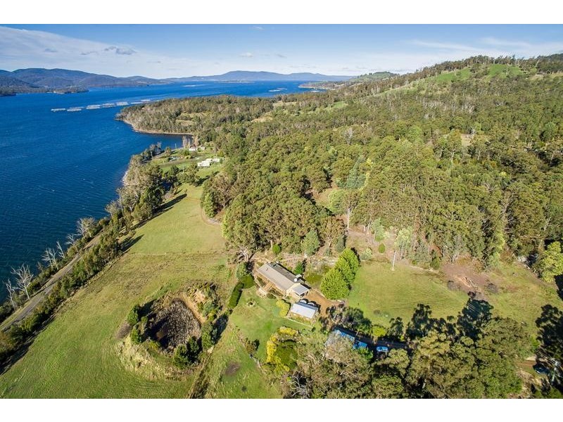 574 Police Point Road, Police Point TAS 7116