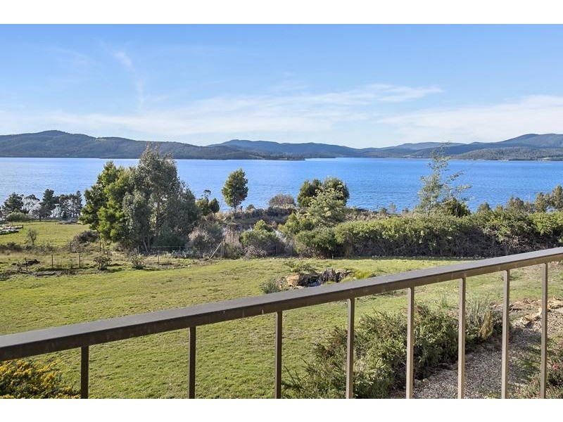 574 Police Point Road, Police Point TAS 7116