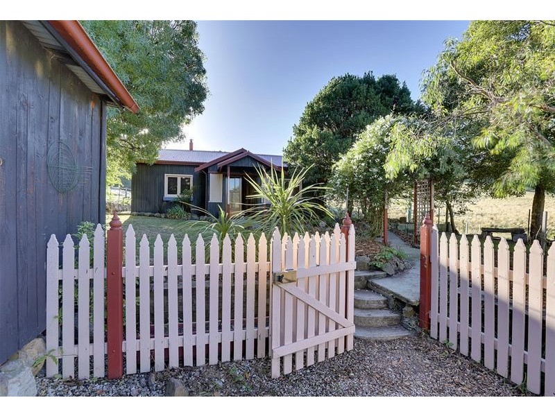 83 Oates Road, Mountain River TAS 7109