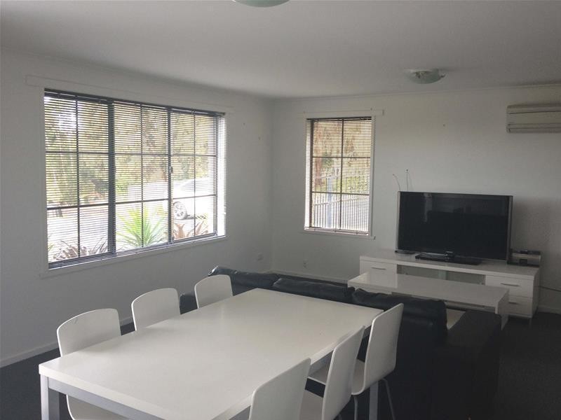 2/19 Willowbend Road, Kingston TAS 7050