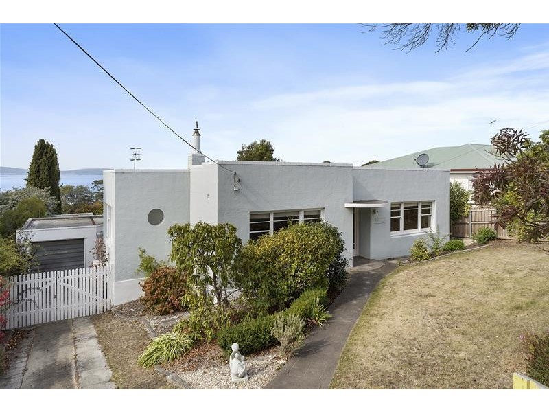 44 Channel Highway, Taroona TAS 7053