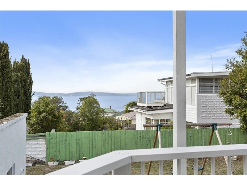 44 Channel Highway, Taroona TAS 7053