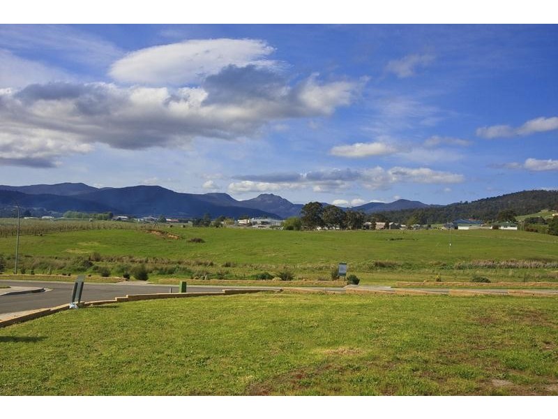 1 Plum Tree Close, Huonville TAS 7109